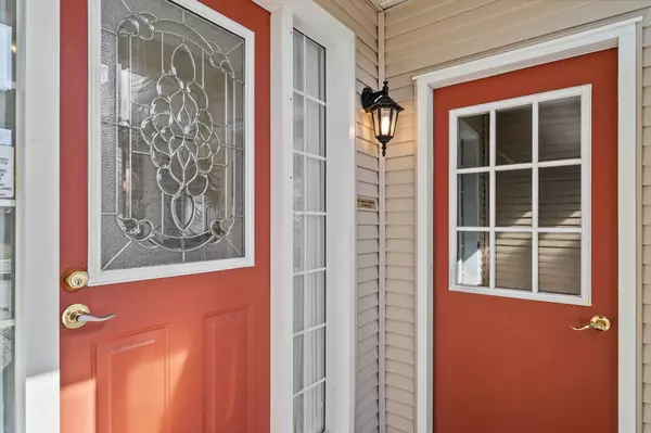 Loyalist, ON K0H 1G0,32 Abbey Dawn DR