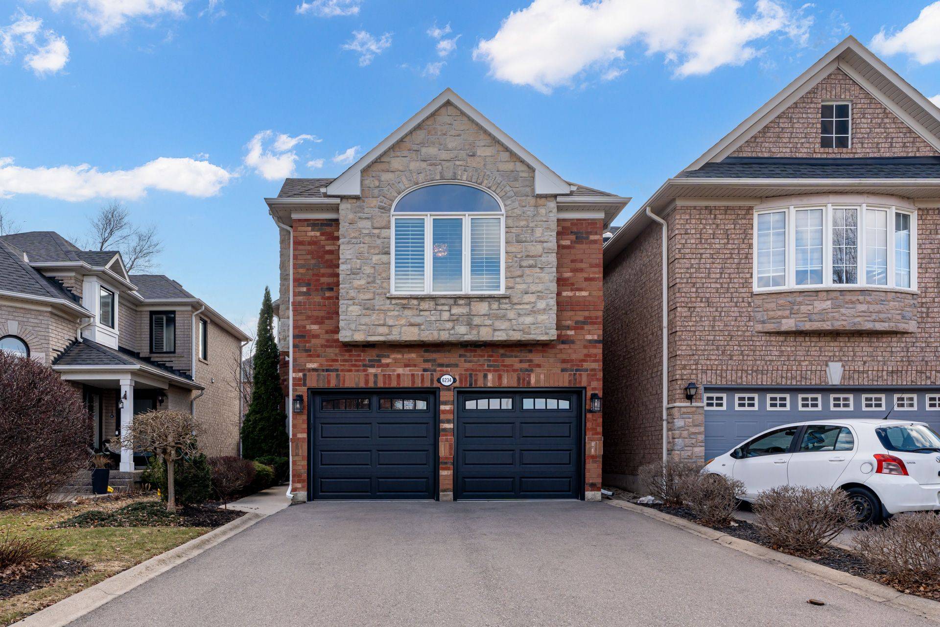 Mississauga, ON L5N 7V5,6234 Miriam WAY