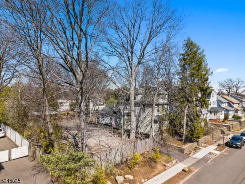 181 Hoover Ave, Bloomfield Twp., NJ 07003