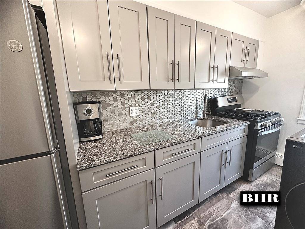 Brooklyn, NY 11234,2042 East 57th ST #98A