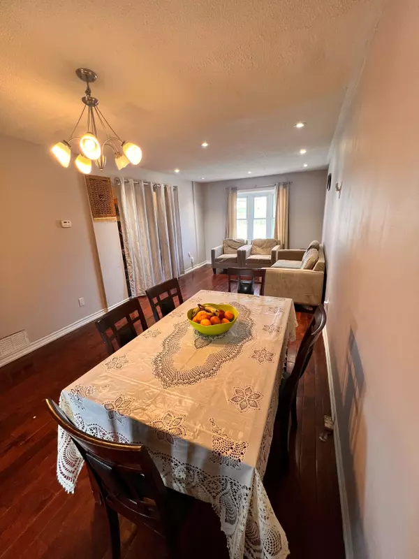 Brampton, ON L6S 3J5,1020 Central Park DR #5
