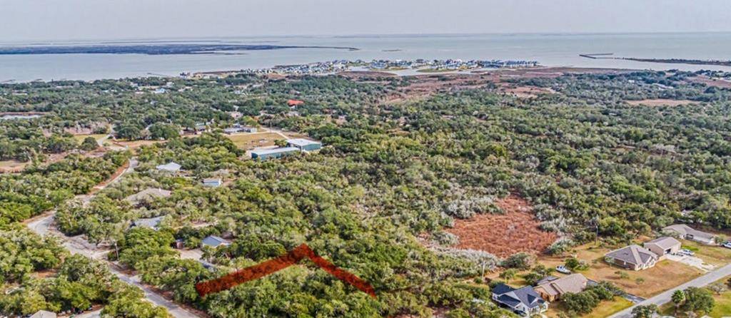 227 Hagy Dr, Rockport, TX 78382
