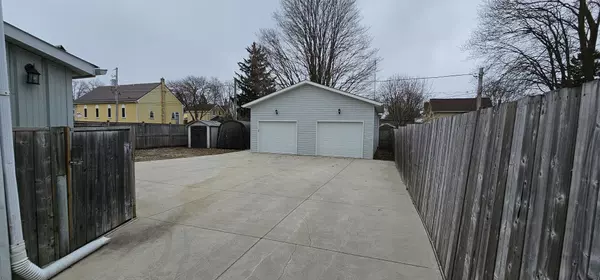 Minto, ON N0G 1Z0,94 Elora ST S #Minto
