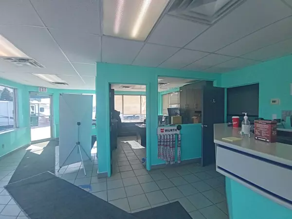 Clarence-rockland, ON K4K 1A2,2724 Laurier ST