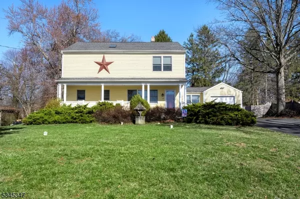 113 Circle Dr S, West Amwell Twp., NJ 08530