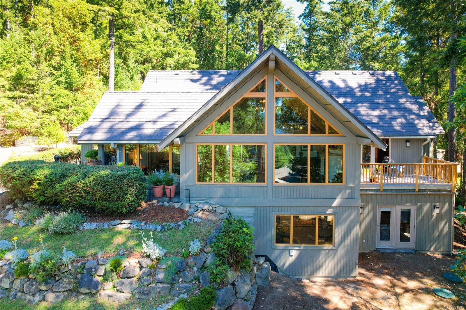 Salt Spring, BC V8K 1G8,154 Cormorant Cres