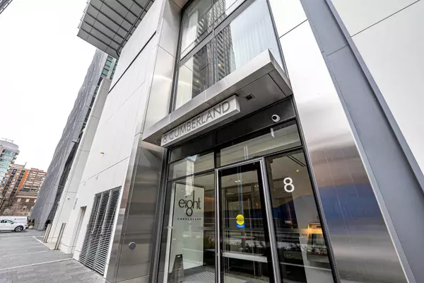 Toronto C02, ON M4W 0B6,8 Cumberland ST #4806