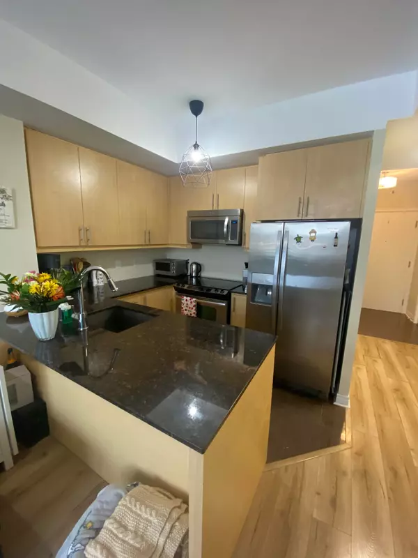 2756 Old Leslie ST #310, Toronto C15, ON M2K 0E2