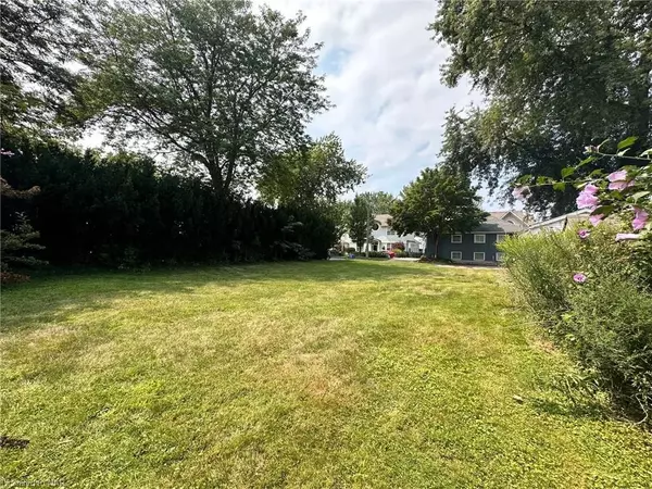 3 PEEL ST, St. Catharines, ON L2N 5A1