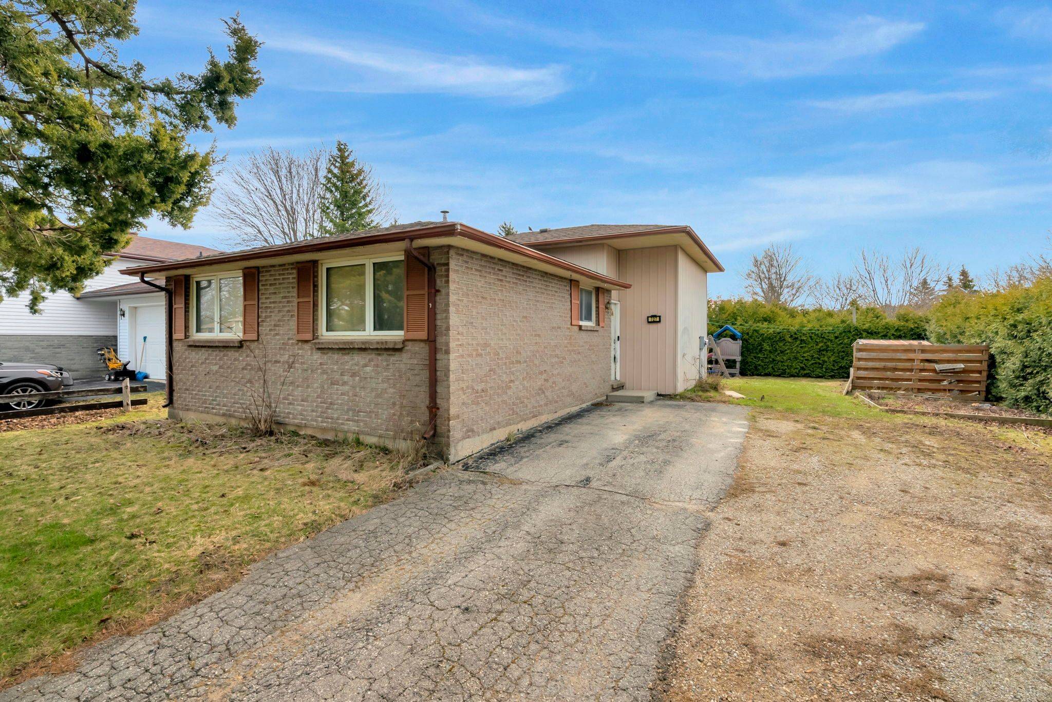 727 Johnston CRES,  Kincardine,  ON N2Z 1S5