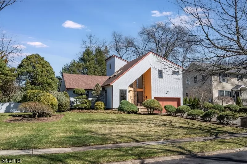 47 Gibson Pl, Glen Rock Boro, NJ 07452
