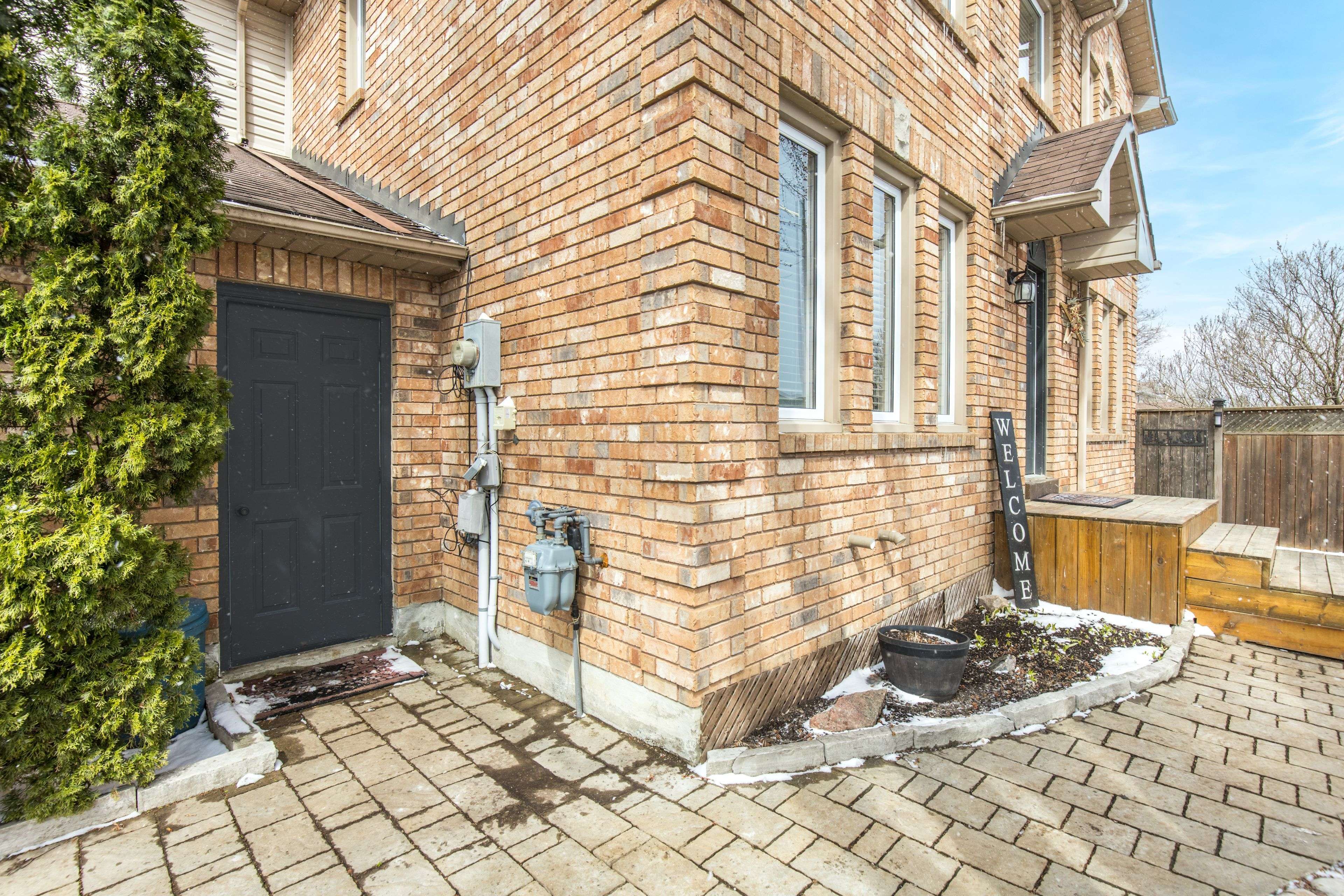 Innisfil, ON L9S 1Y1,1136 Inniswood ST