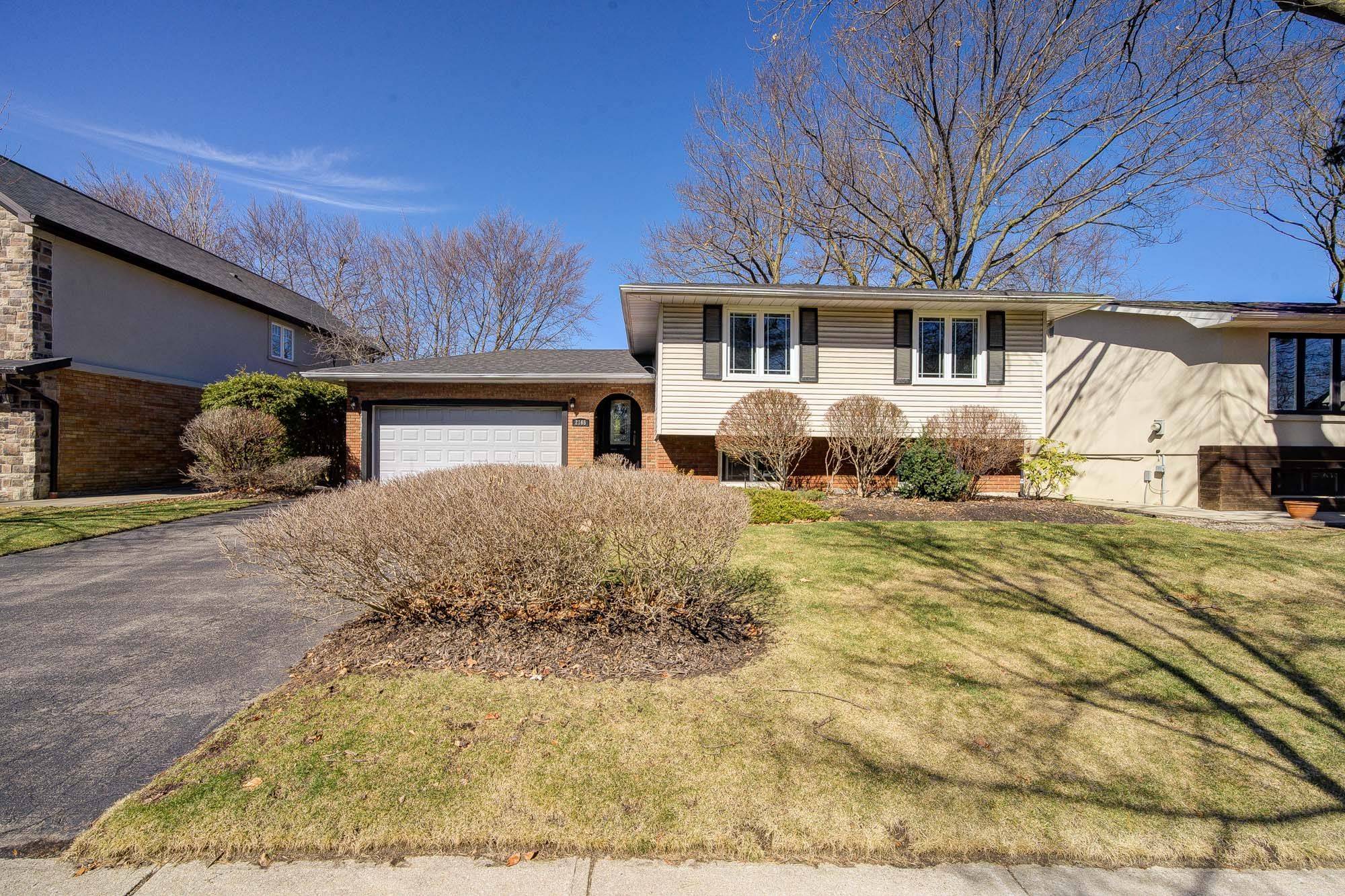 Oakville, ON L6J 5V2,2165 Dunedin RD