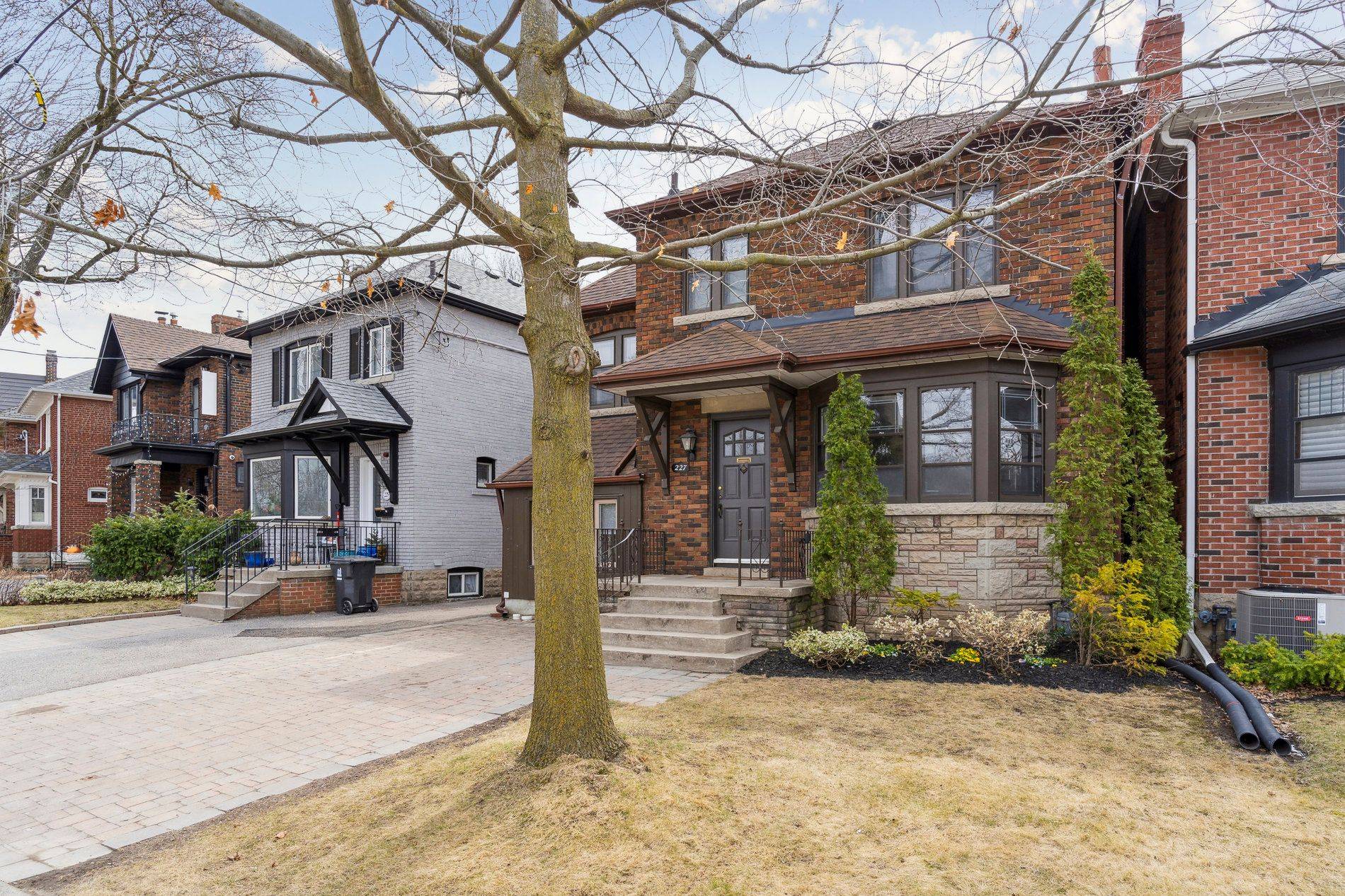 Toronto C04, ON M4N 1W5,227 Wanless AVE