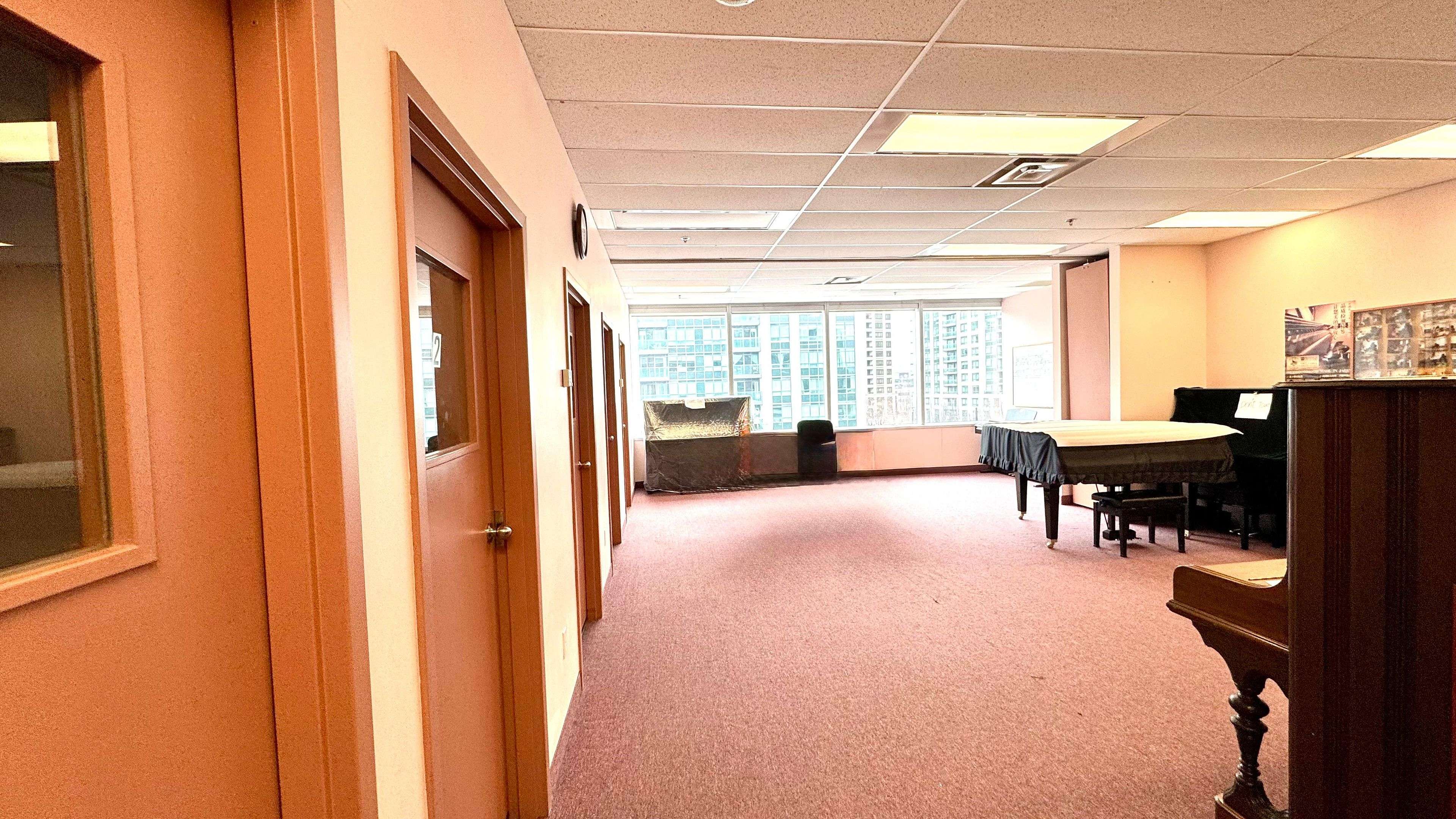 Markham, ON L3R 0G6,3621 Highway 7 N/A #309