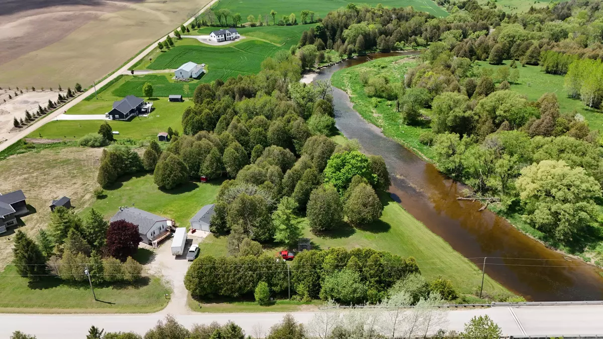Minto, ON N0G 1M0,9840 Baseline RD