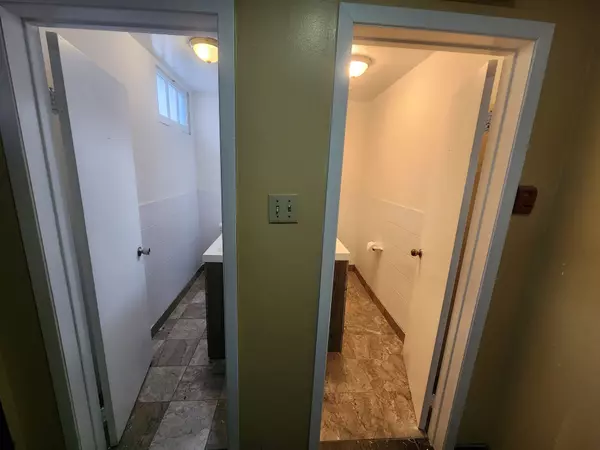Brampton, ON L6W 2A7,51 QUEEN ST E #1A