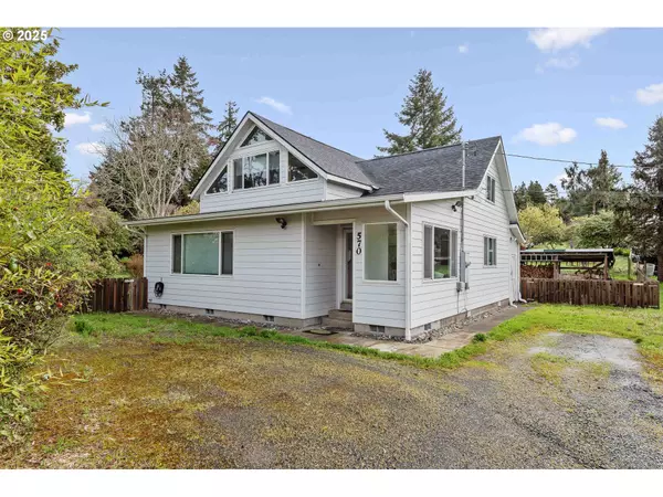 570 6TH AVE, Coos Bay, OR 97420