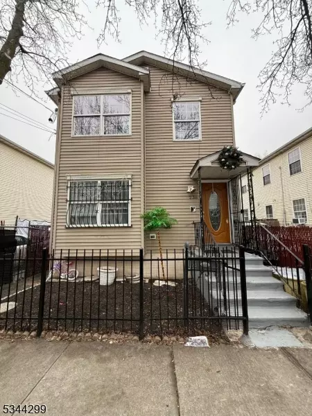 236 Whiton St, Jersey City, NJ 07304