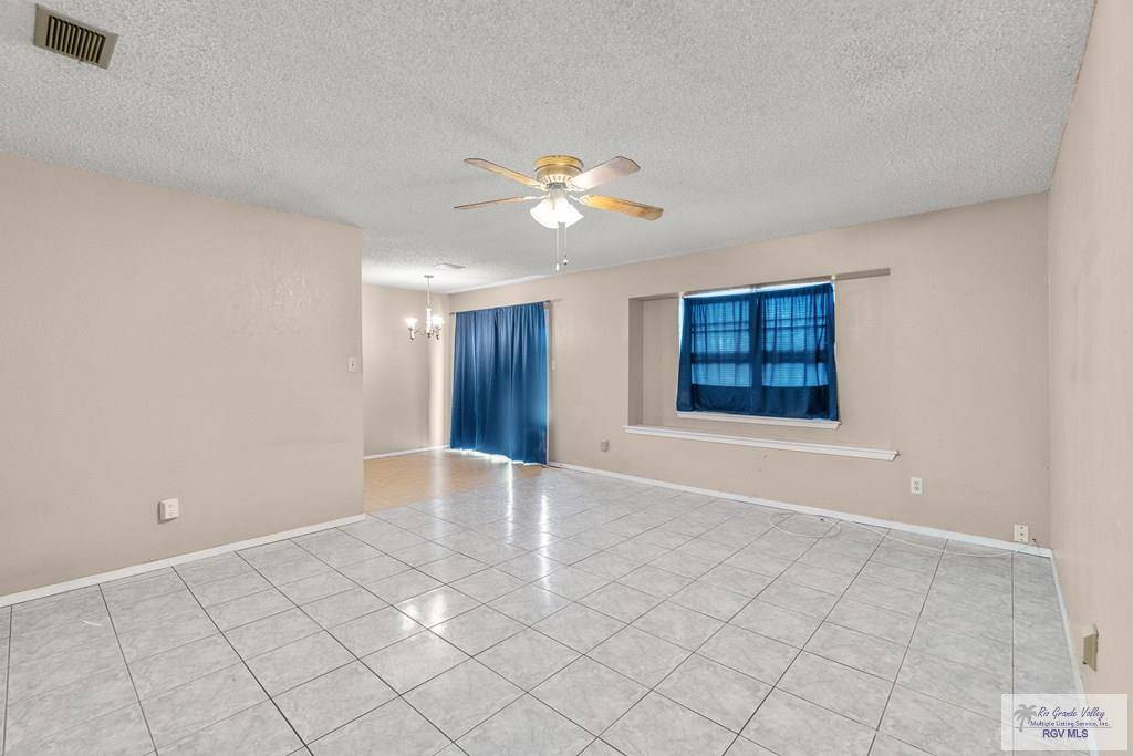 Mcallen, TX 78504,5800 N 26TH ST.
