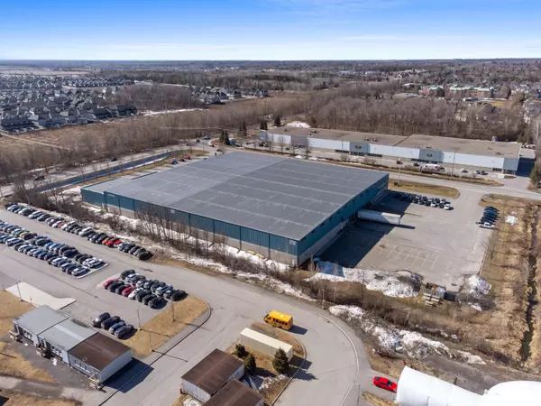 Kanata, ON K2S 1E7,201 Iber RD