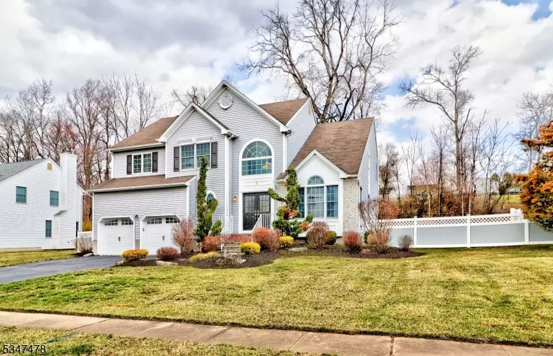3 Ivy Ct, East Hanover Twp., NJ 07936