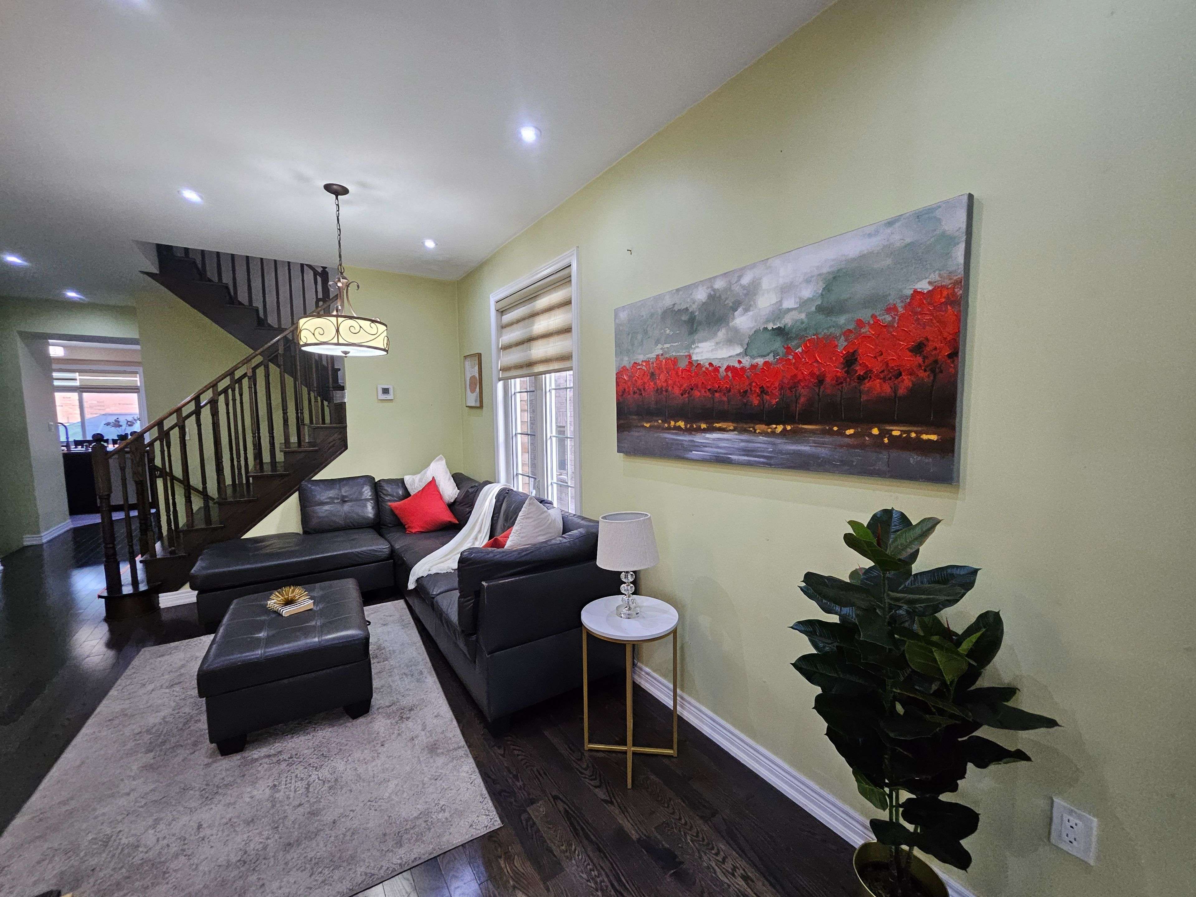Brampton, ON L6Y 0H8,74 Allegro DR