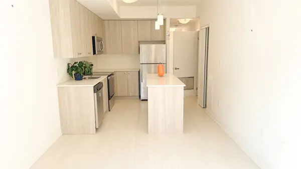 Kitchener, ON N2E 0J3,10 Palace ST N #A2