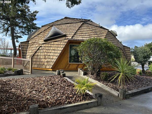 Florence, OR 97439,2217 HIGHWAY 101