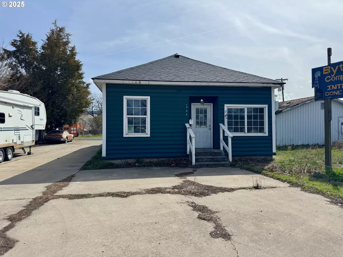 La Grande, OR 97850,1906 ISLAND AVE