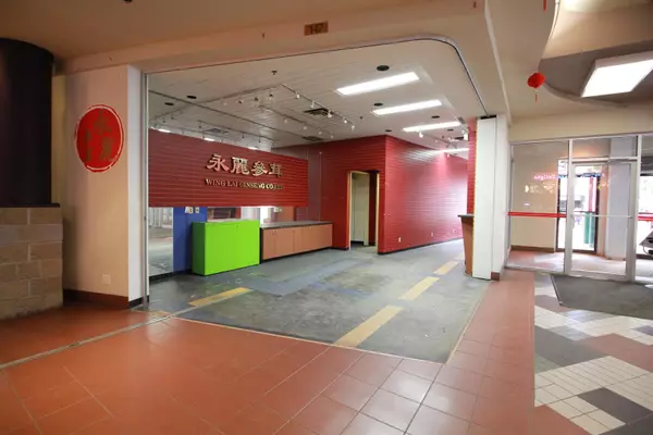 Calgary, AB T2G 4X6,328 Centre ST Southeast #147