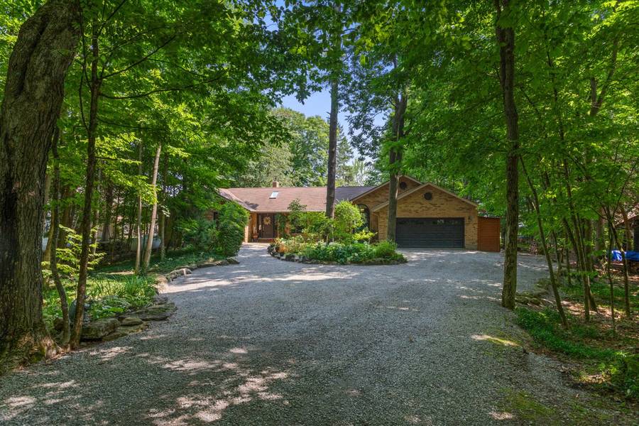 60 McGregor DR, Kawartha Lakes, ON K0M 1A0