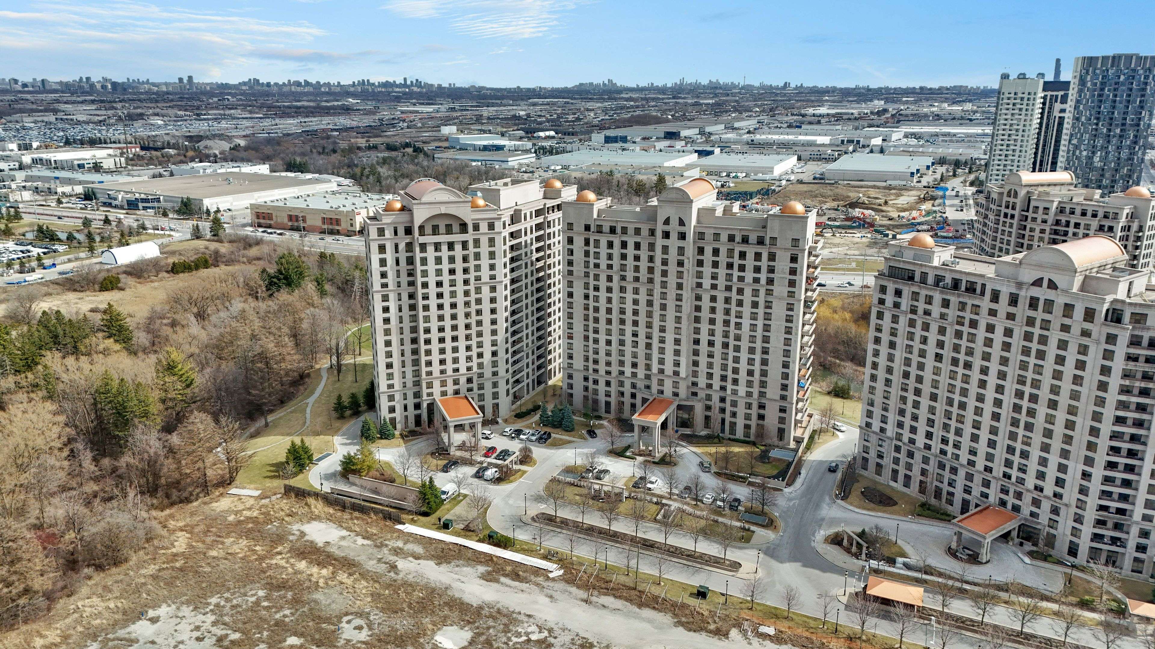 Vaughan, ON L6A 0J9,9245 Jane ST #1003