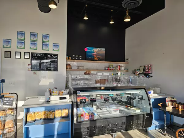 Wasaga Beach, ON L9Z 0B6,321 Main ST #F1