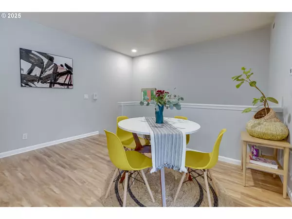 West Linn, OR 97068,2135 SNOWBERRY RIDGE CT