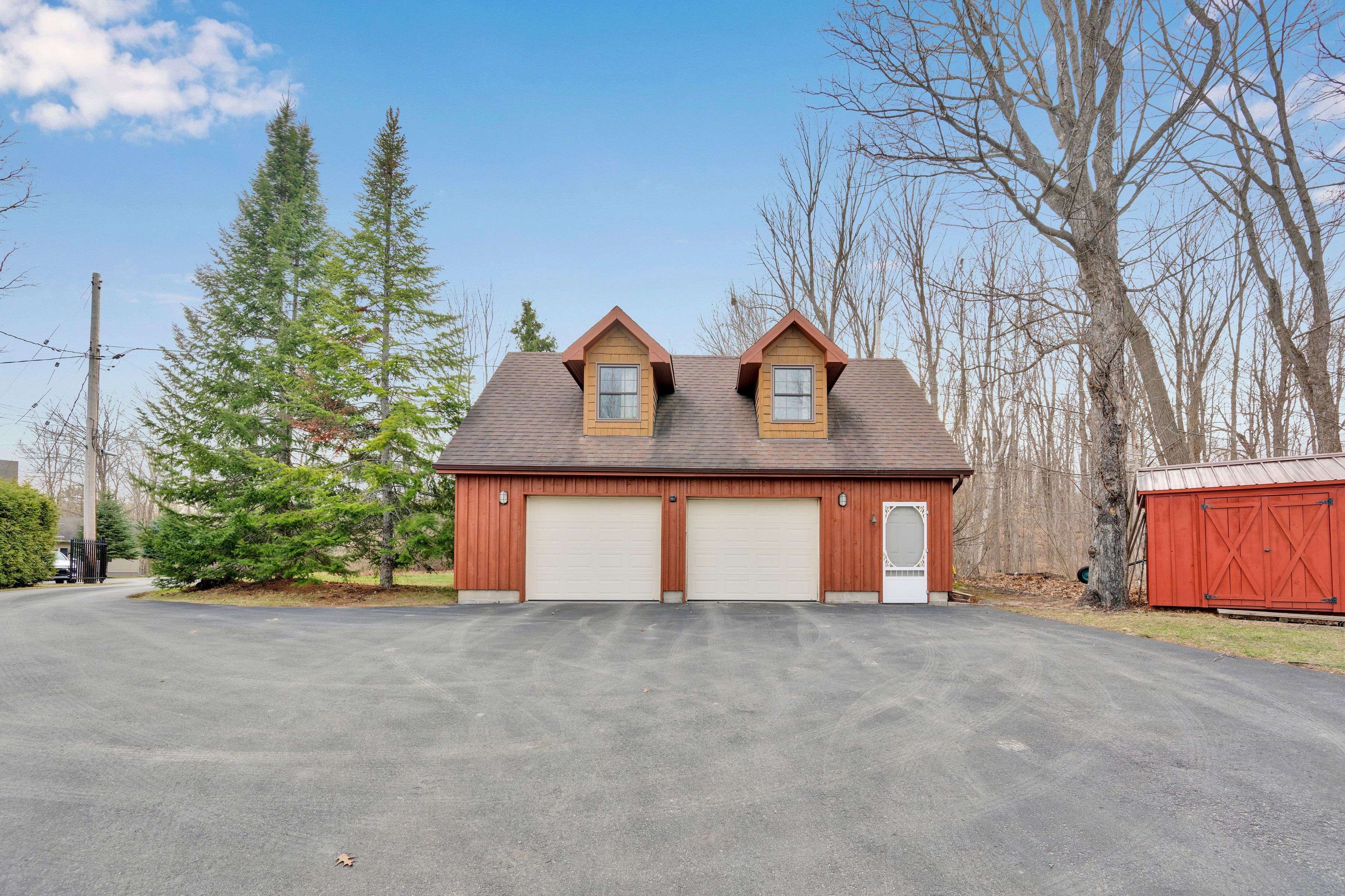Rideau Lakes, ON K0G 1V0,3549 R35 RD