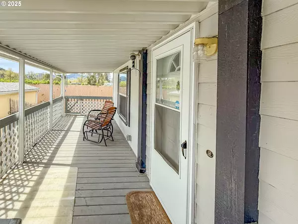 Sutherlin, OR 97479,1000 E CENTRAL AVE #21