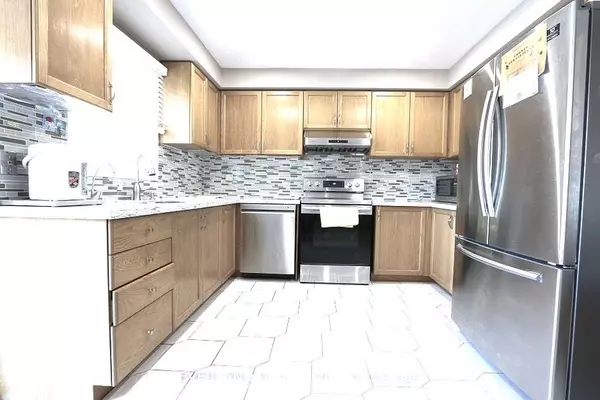 Markham, ON L3S 2Y4,87 Kyla CRES