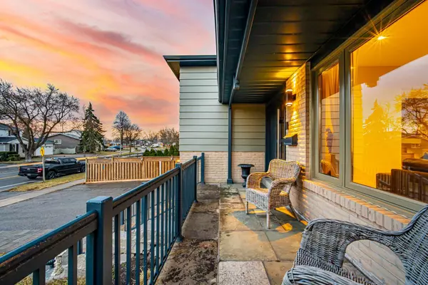 Mississauga, ON L5K 1L1,2667 Thorn Lodge DR