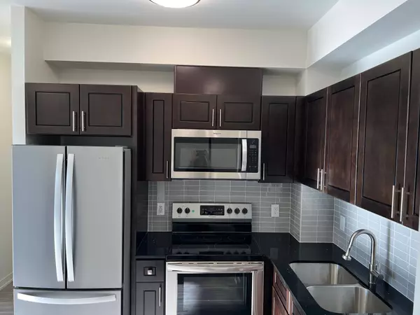 Waterloo, ON N2J 0E9,128 King ST N #1610