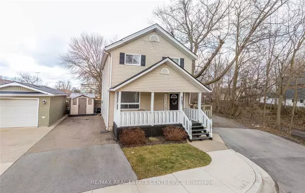 4353 Ellis ST, Niagara Falls, ON L2E 1H3