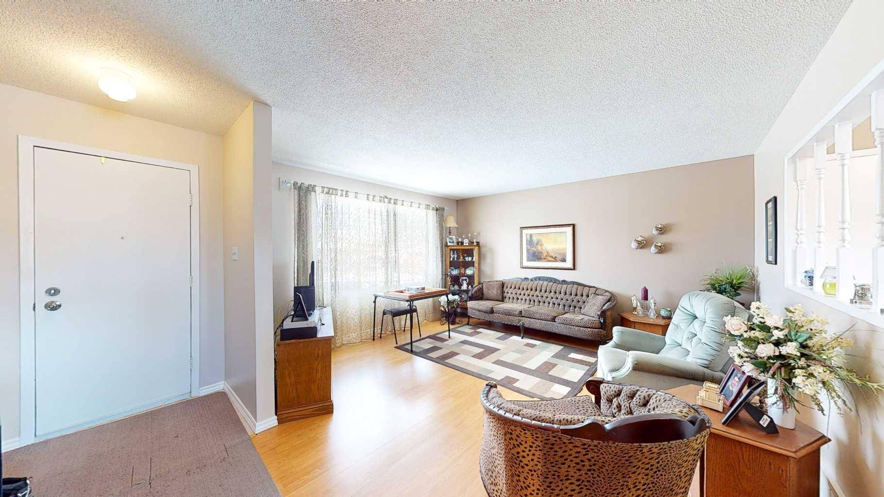 Medicine Hat, AB T1B 1B7,2459 22 AVE SE