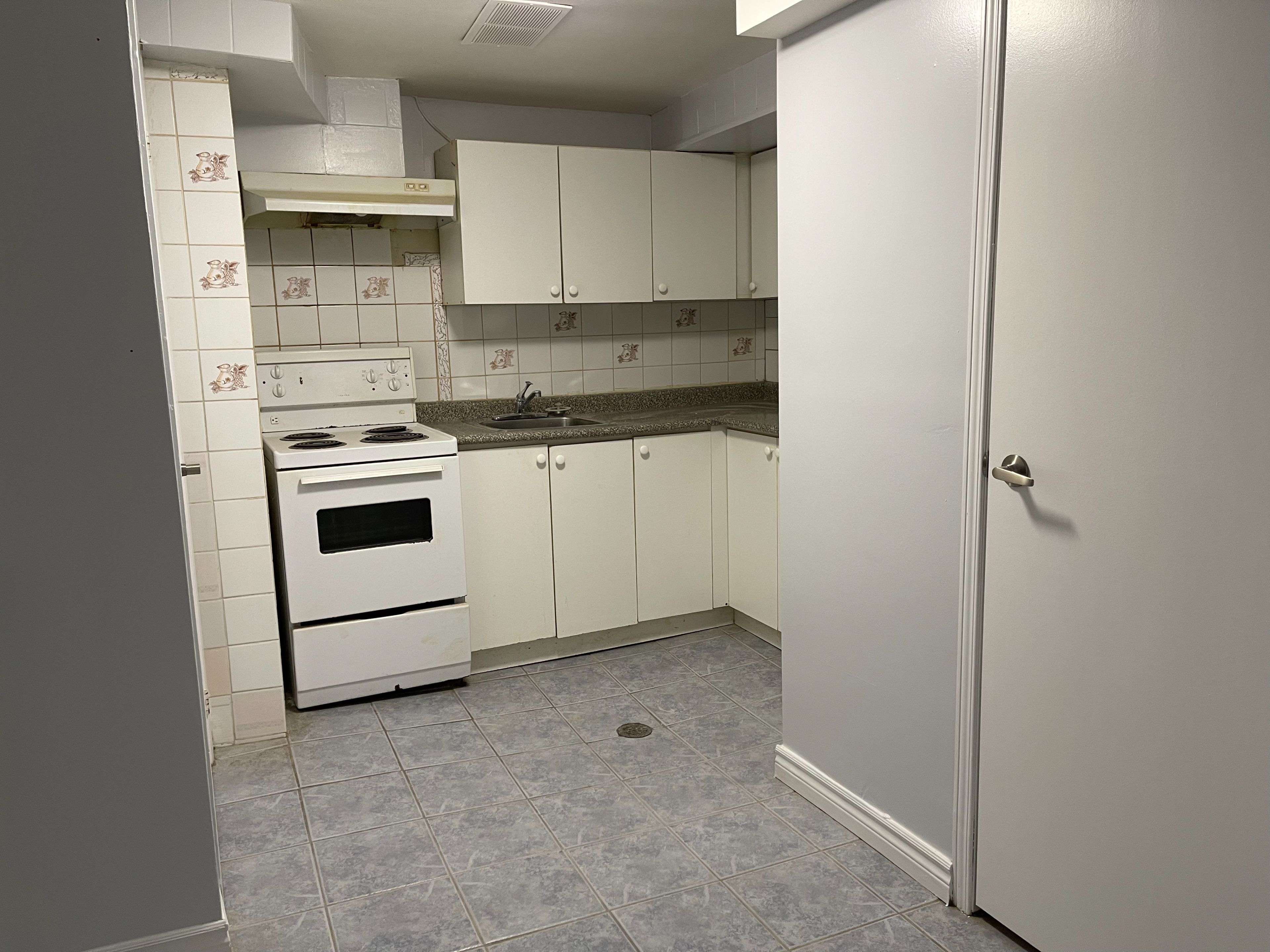 Toronto E01, ON M4J 5A7,12 quarry CT #BSMT