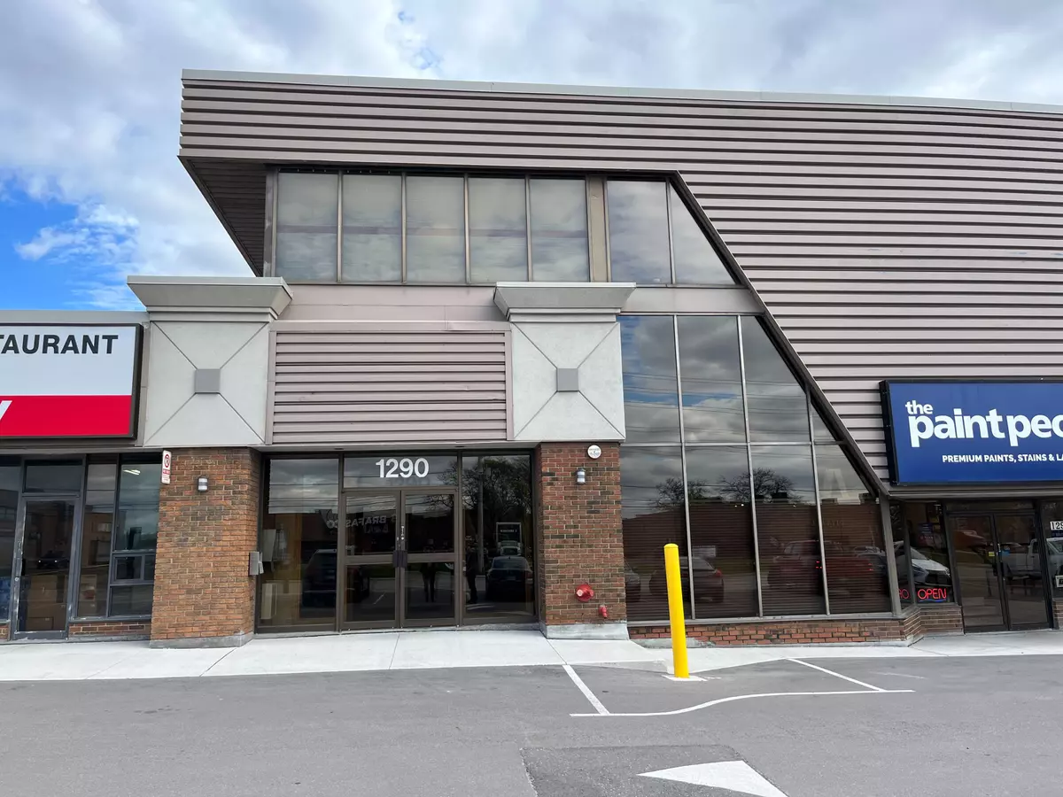 Mississauga, ON L4W 1K8,1290 Eglinton AVE E ##7-9