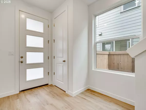 Hillsboro, OR 97123,8245 SE BLANTON ST