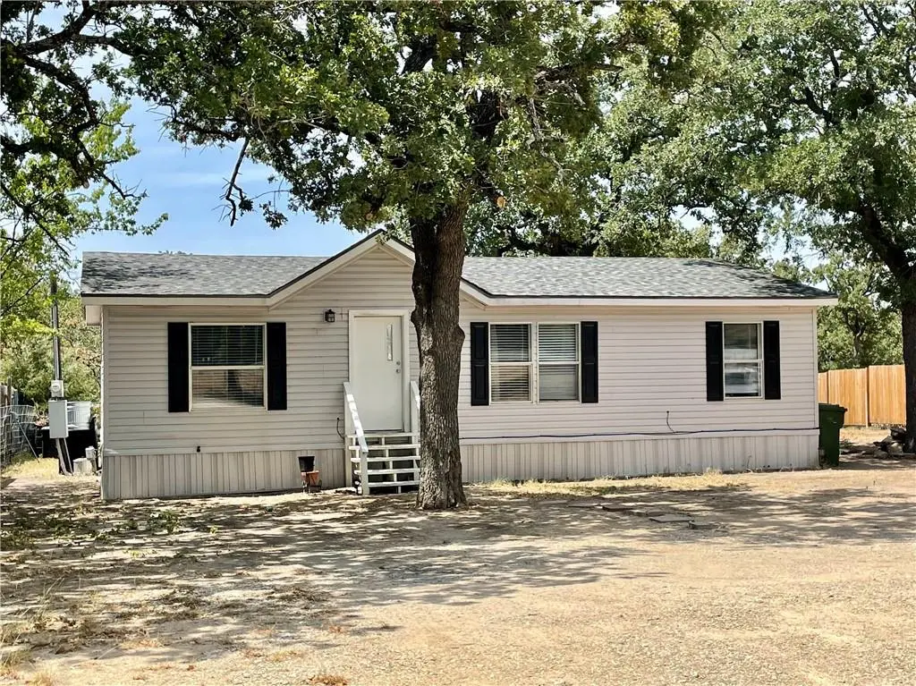 Axtell, TX 76624,2935 Hwy 31