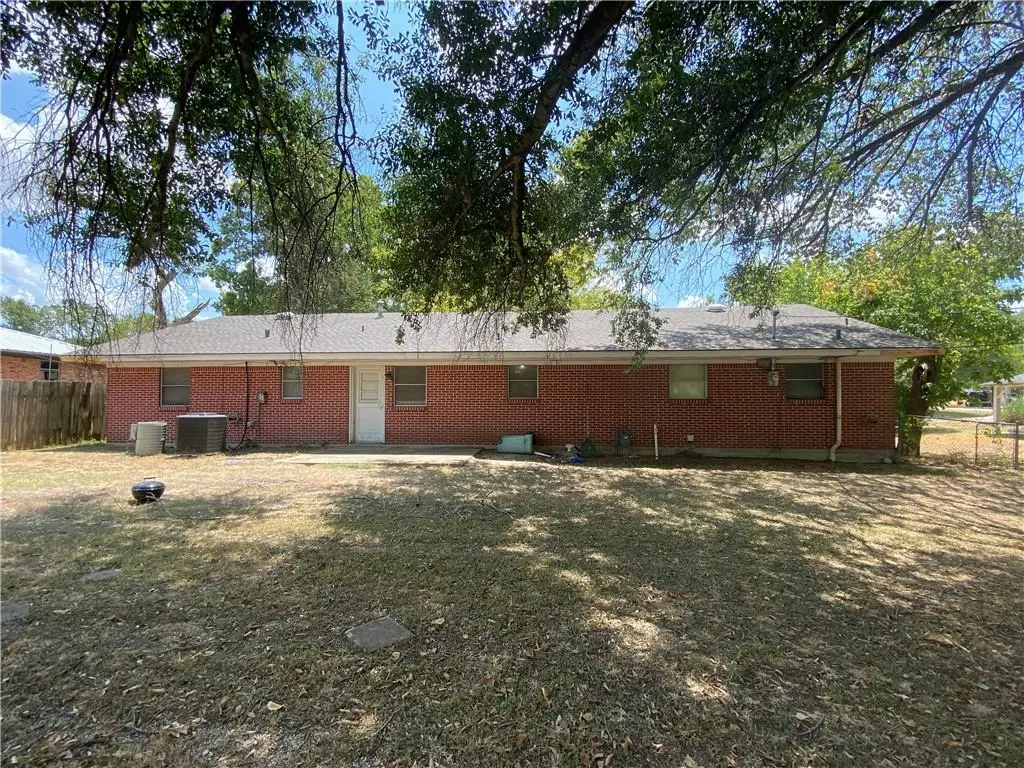 Wortham, TX 76693,116 Twin Circle