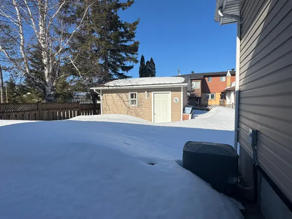 Timmins, ON P4N 6T6,541 Hemlock ST