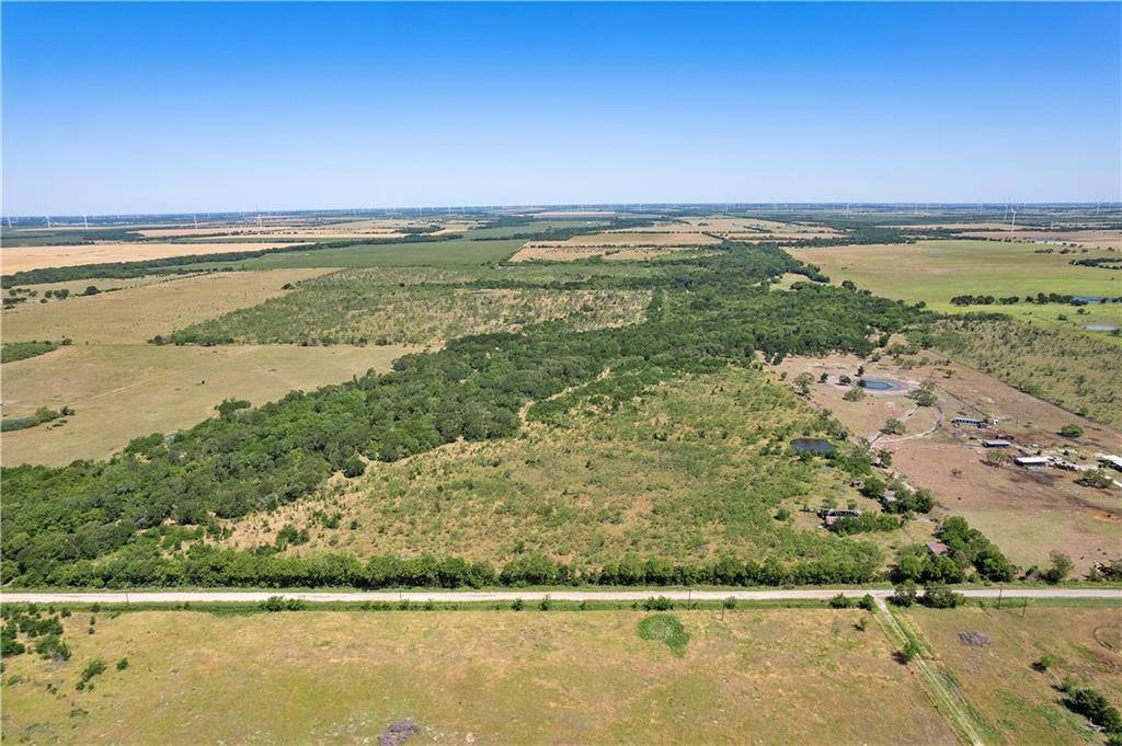 483 Lcr 608, Mart, TX 76664