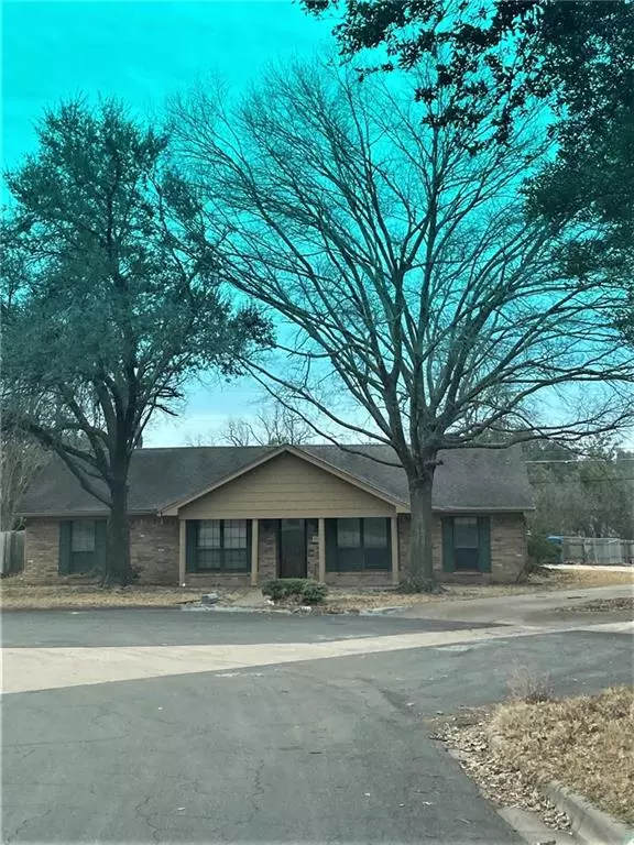 Hewitt, TX 76643,201 Crestwood Drive
